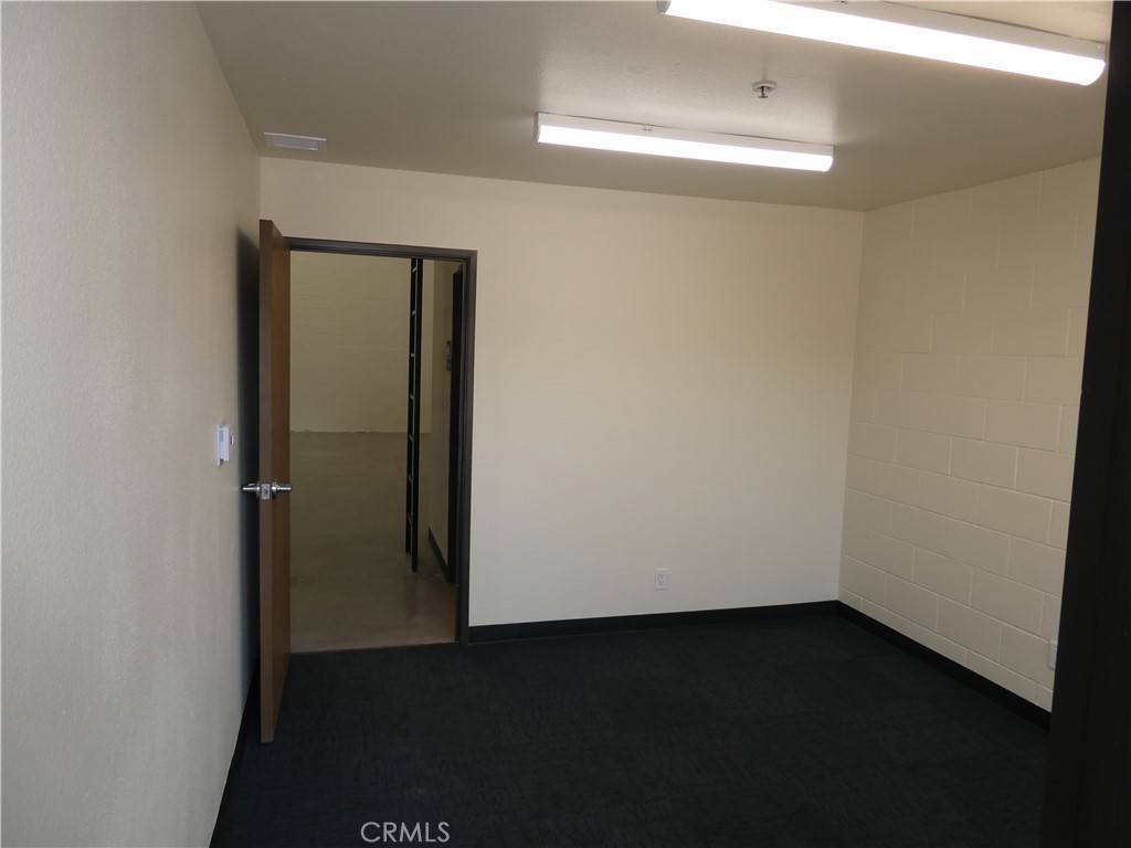 Altadena, CA 91001,787 W Woodbury RD