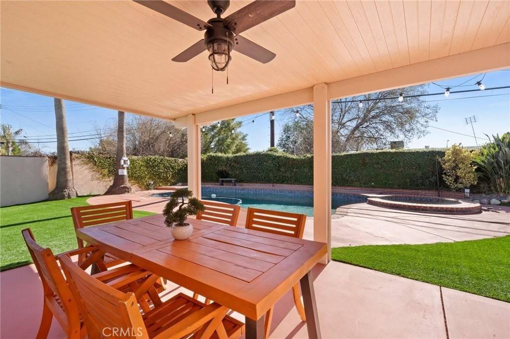 West Hills, CA 91307,23800 Mobile St