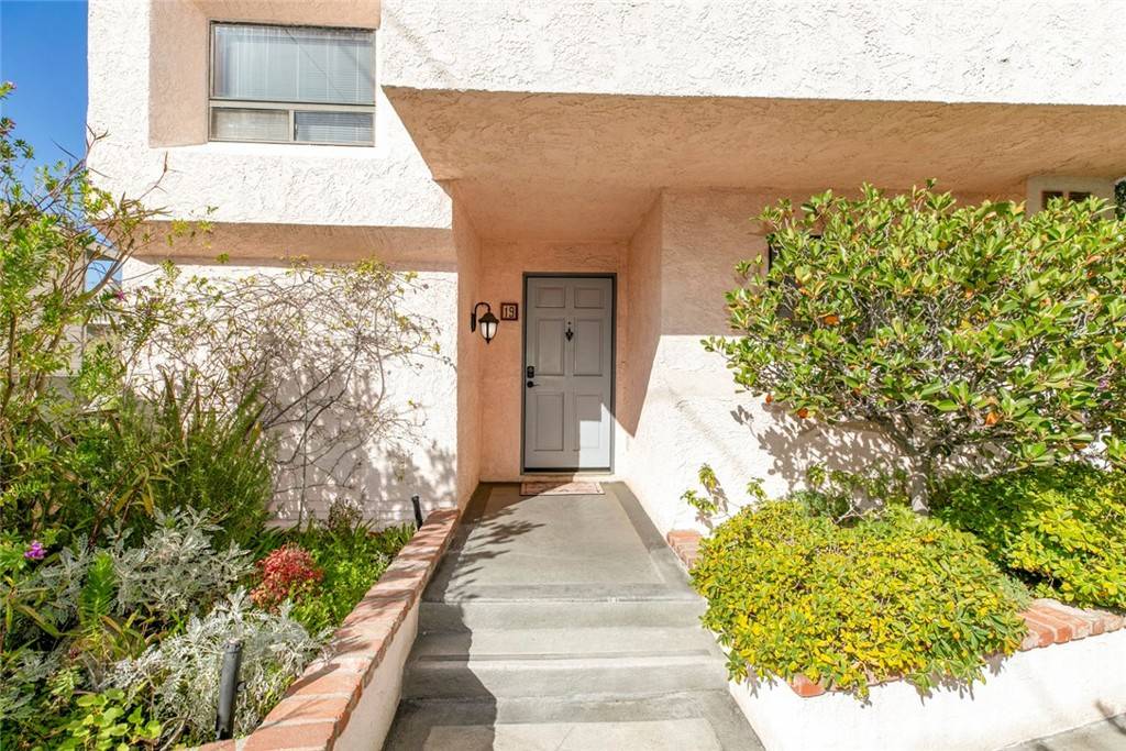 Valley Village, CA 91607,11911 Magnolia BLVD #19