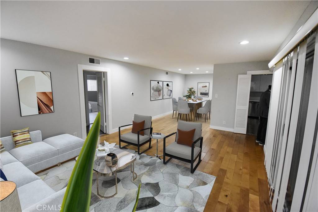 Encino, CA 91316,4950 Louise AVE #103