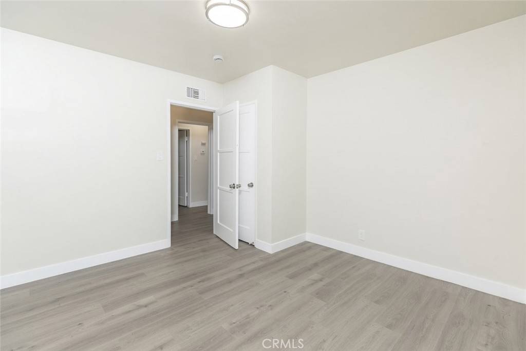 Northridge, CA 91325,8006 Louise AVE