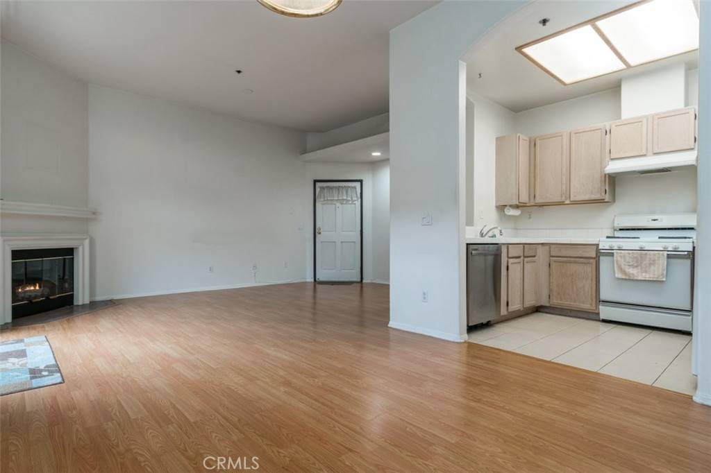 Pasadena, CA 91106,126 S Catalina AVE #105