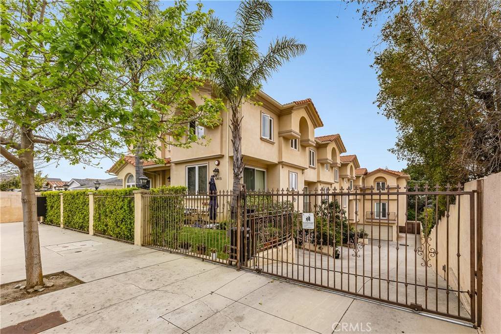 Tujunga, CA 91042,10415 Commerce AVE #3