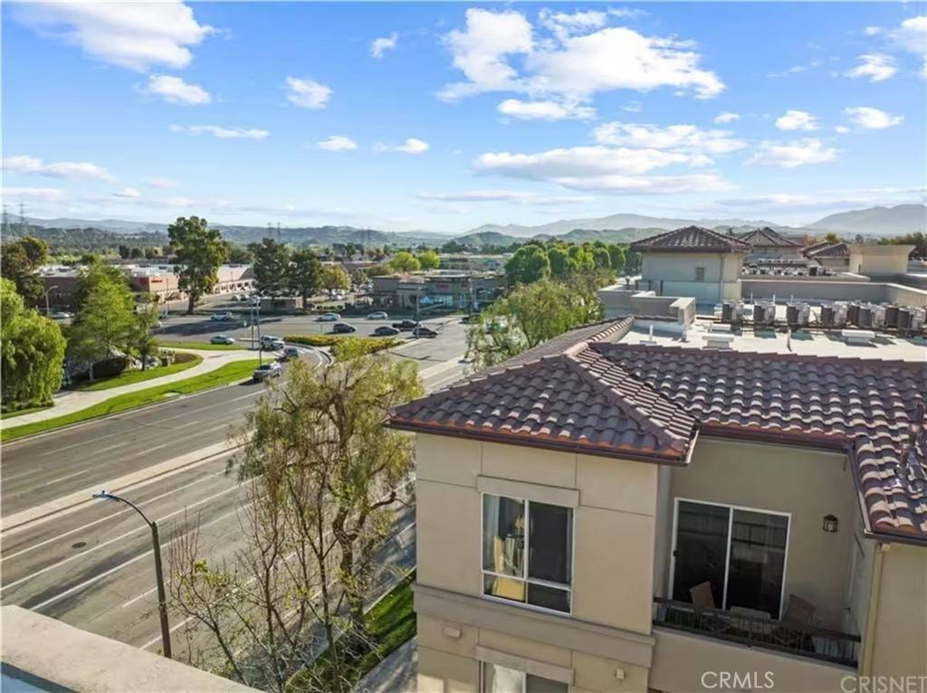 Valencia, CA 91355,24545 Town Center DR #5403