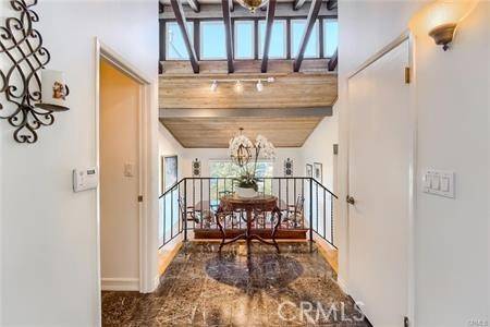 Woodland Hills, CA 91364,21651 Yucatan AVE