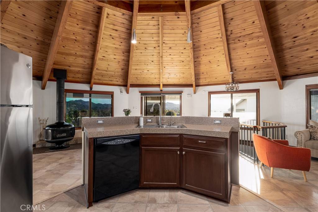 Canyon Lake, CA 92587,29684 Yellow Gold DR