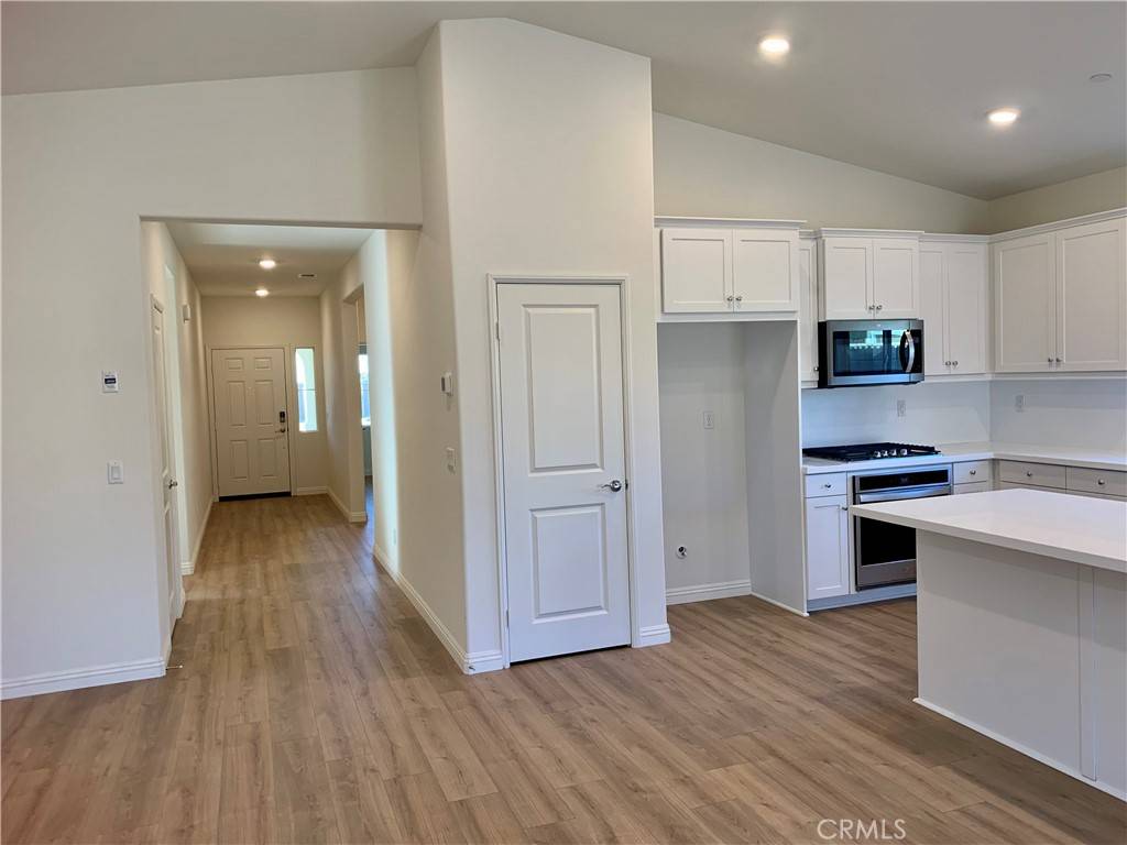 15640 San Diego LN Victorville, CA 92394