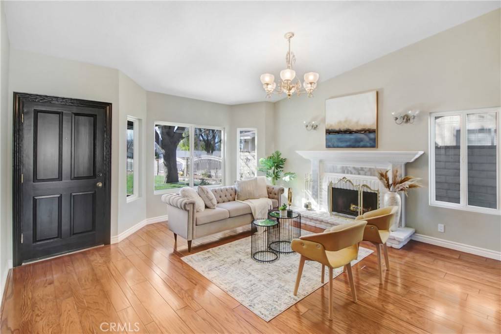 Saugus, CA 91350,22579 Seaver CT