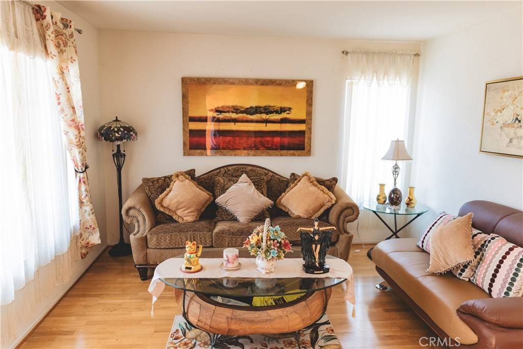 Fontana, CA 92336,15822 Cascade DR