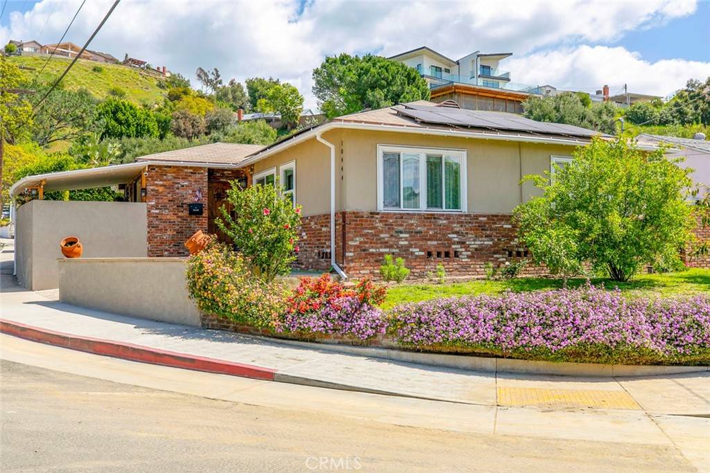 Sun Valley, CA 91352,10444 Flowerdale CT
