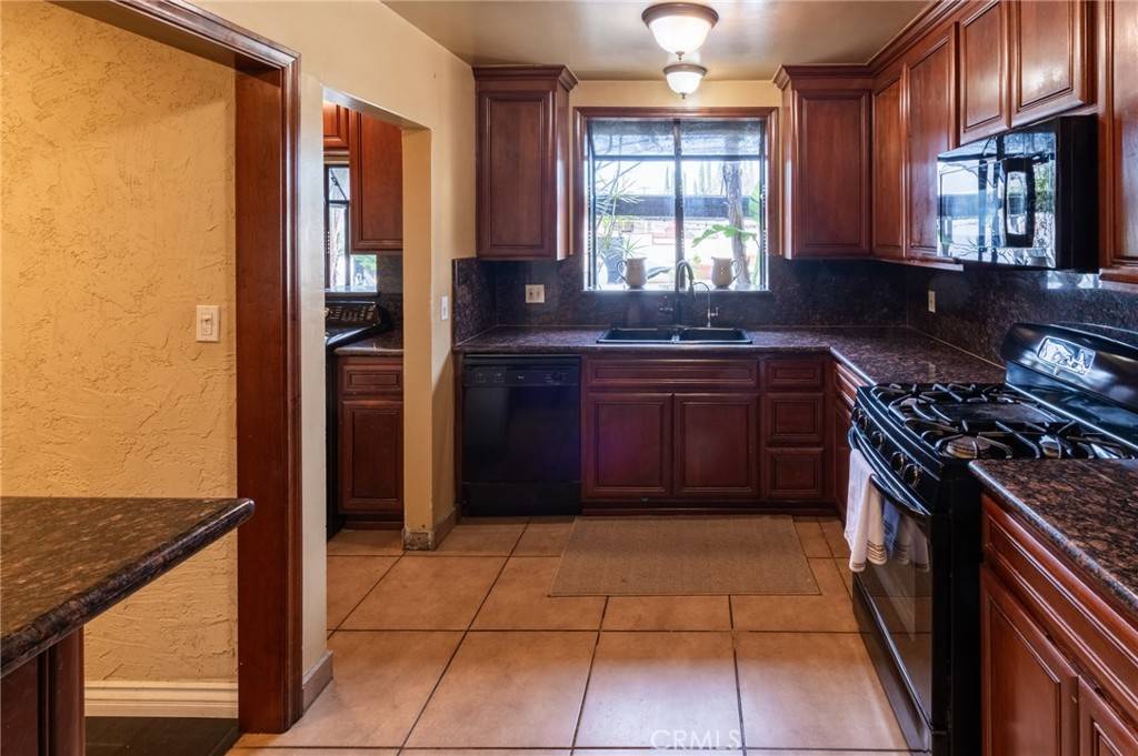 Granada Hills, CA 91344,16609 Chatsworth ST