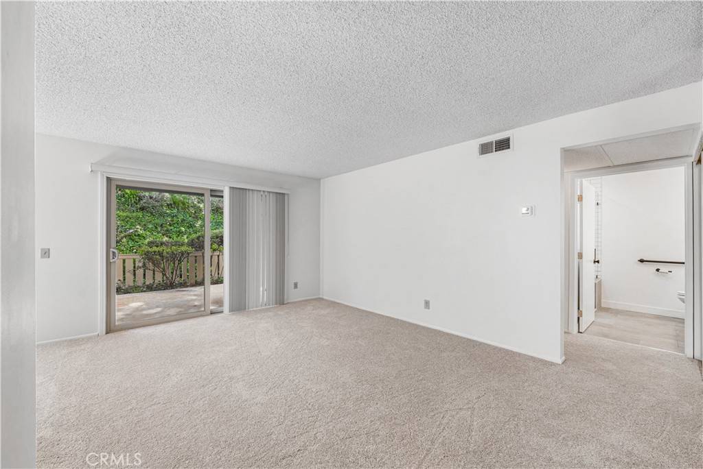 Thousand Oaks, CA 91360,254 Sequoia CT #12