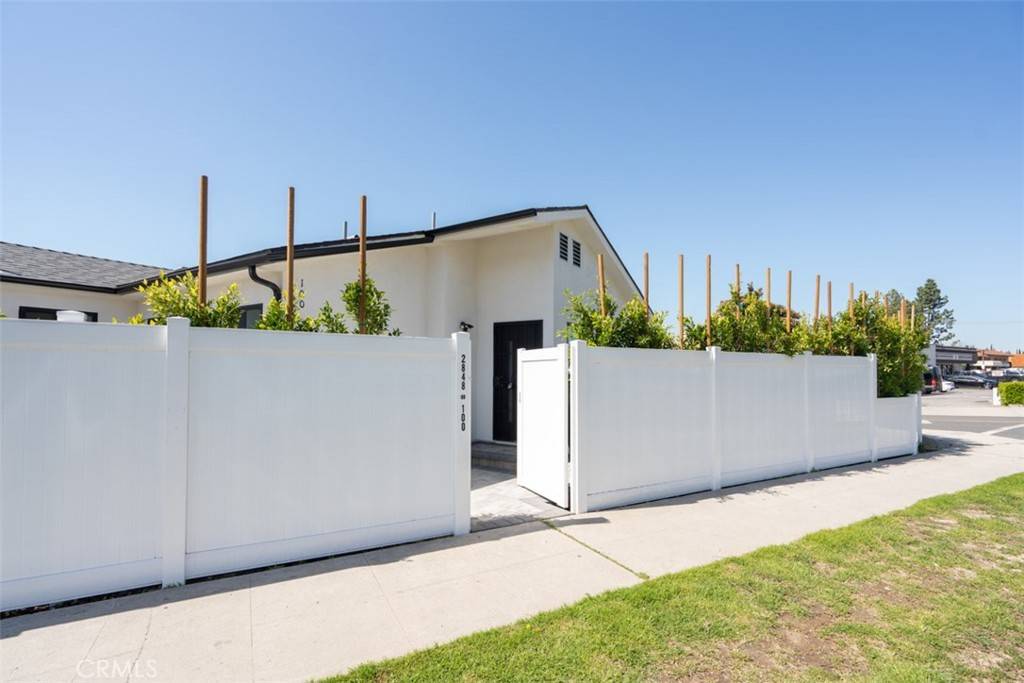 Burbank, CA 91504,2848 N Frederic ST #100