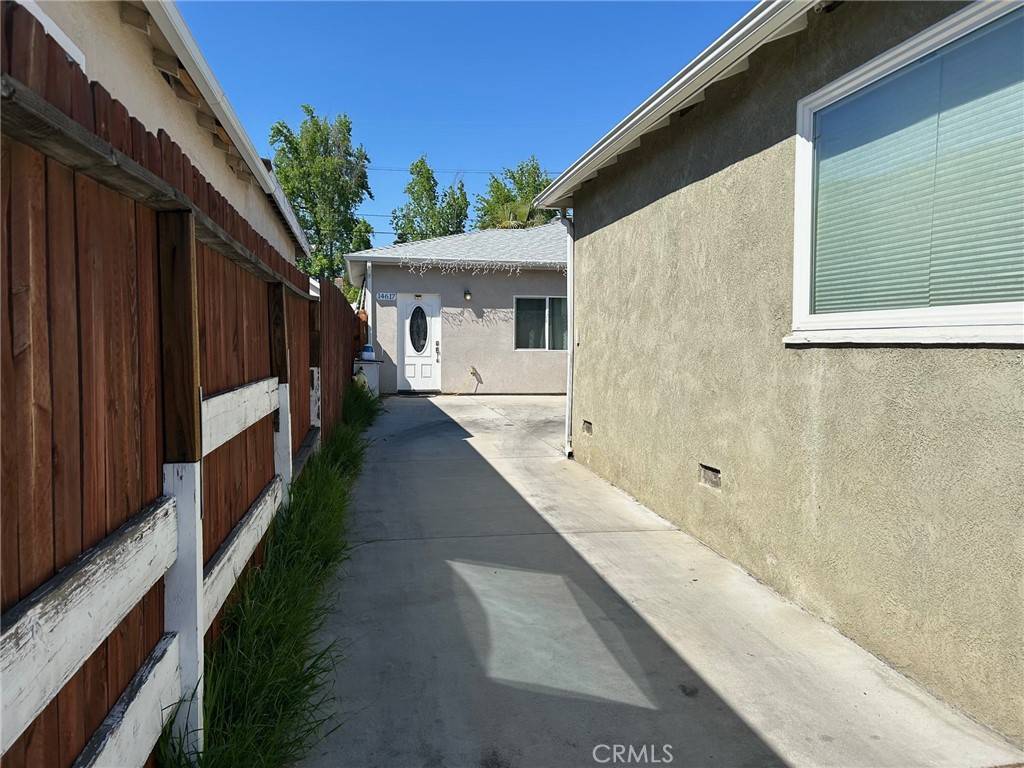 Van Nuys, CA 91405,14615 Wyandotte ST