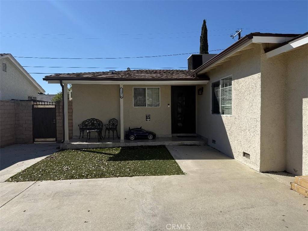 North Hollywood, CA 91605,12016 Lorne ST