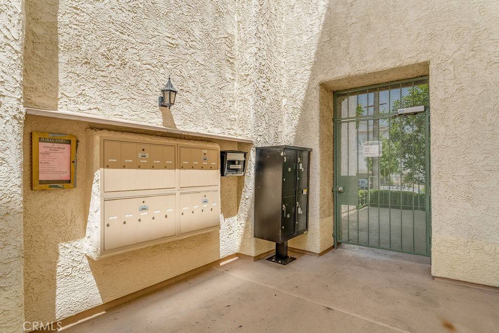 Glendale, CA 91201,1344 5th ST #7