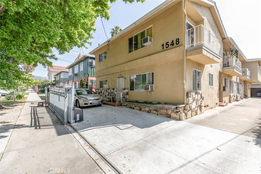 Los Angeles, CA 90027,1548 N Alexandria AVE