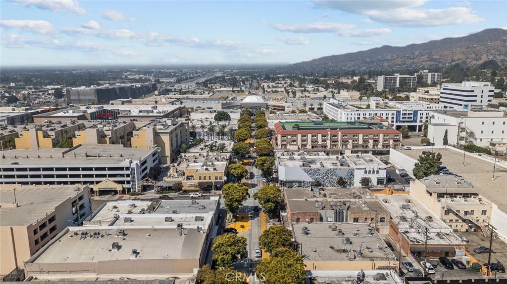 Burbank, CA 91502,138 N San Fernando BLVD