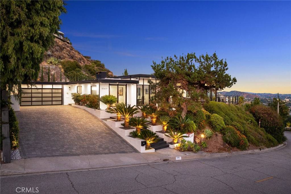 Glendale, CA 91207,1840 Deermont RD