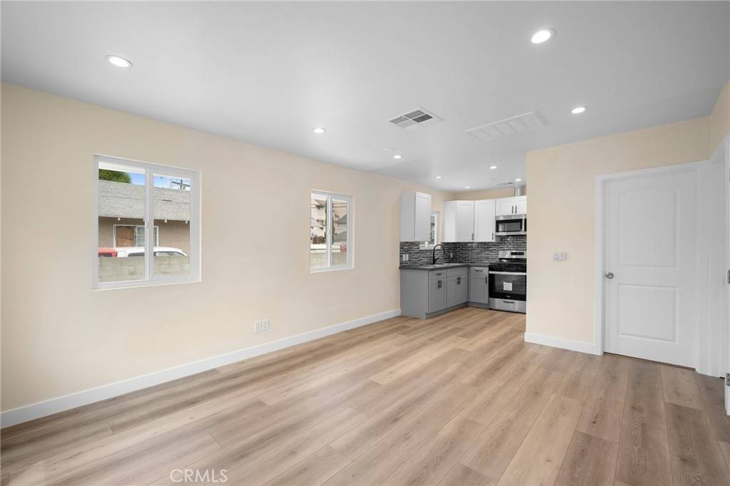 North Hollywood, CA 91606,6107 Hazelhurst PL #B
