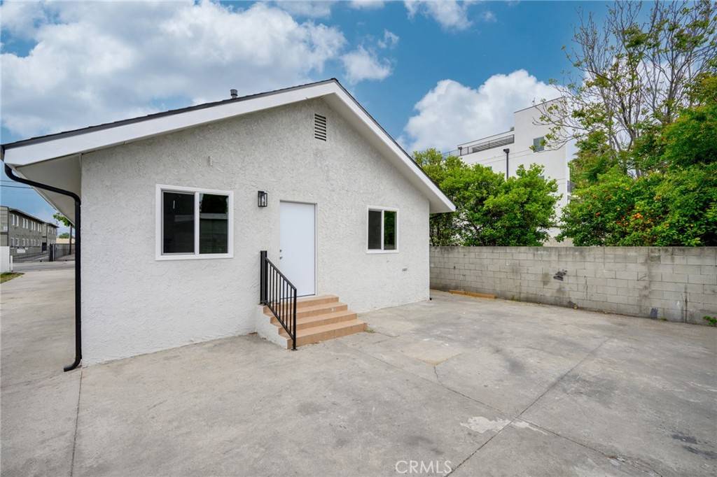 North Hollywood, CA 91606,6107 Hazelhurst PL #B