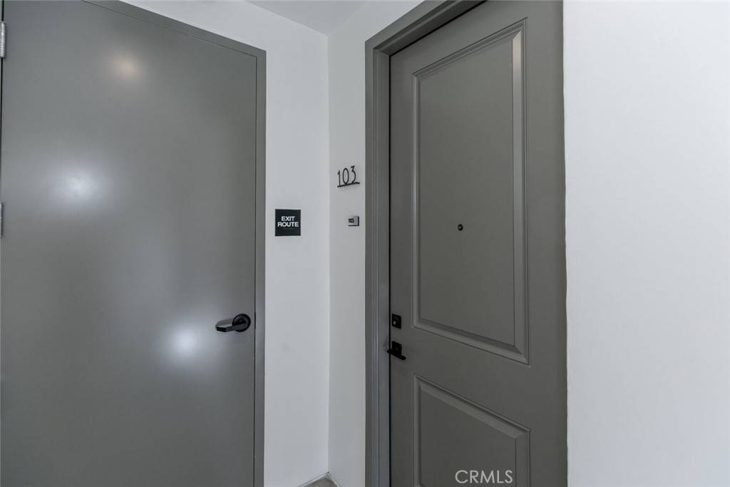 Tujunga, CA 91042,10218 Fernglen #103