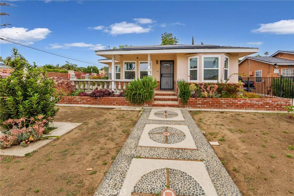Sylmar, CA 91342,12756 Glenoaks BLVD