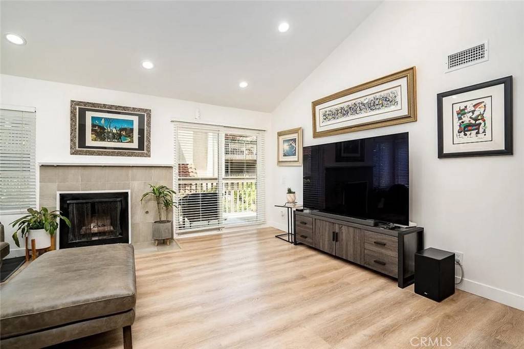 Huntington Beach, CA 92649,16542 Blackbeard LN #201