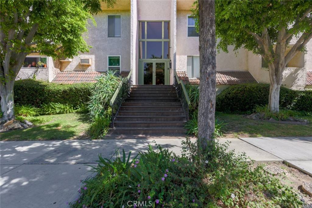 Glendale, CA 91203,409 Burchett Street #311