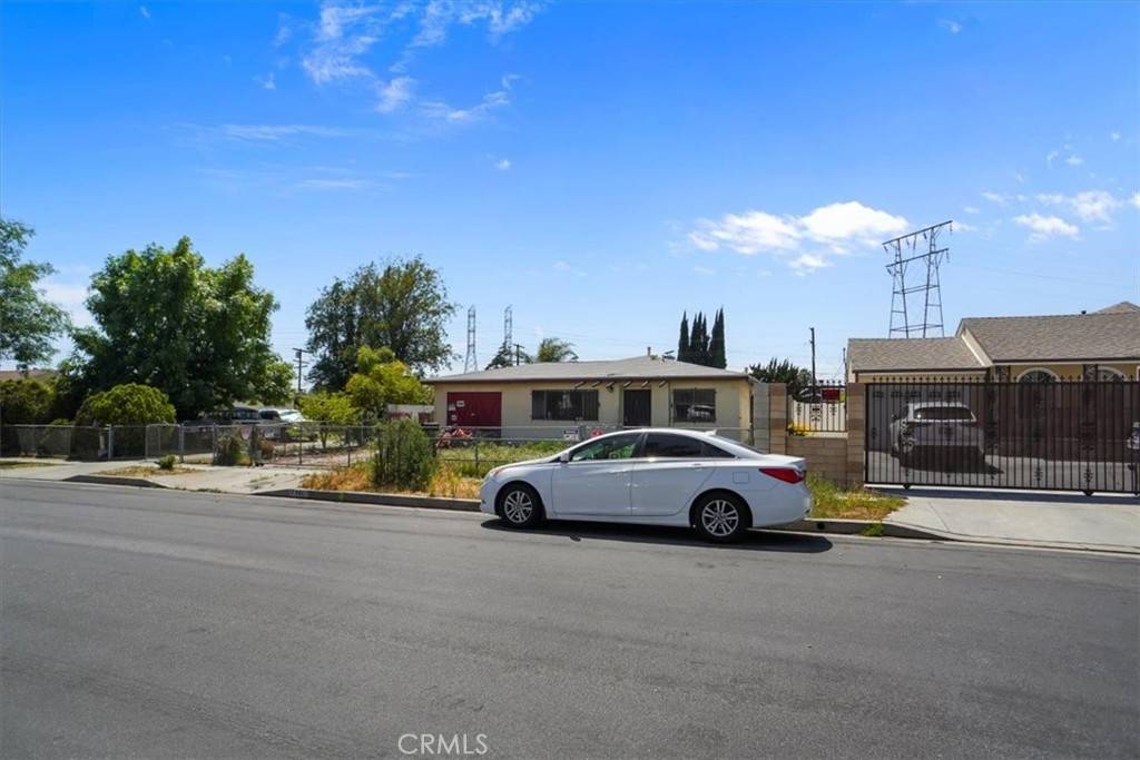 North Hollywood, CA 91605,7941 Rhodes AVE