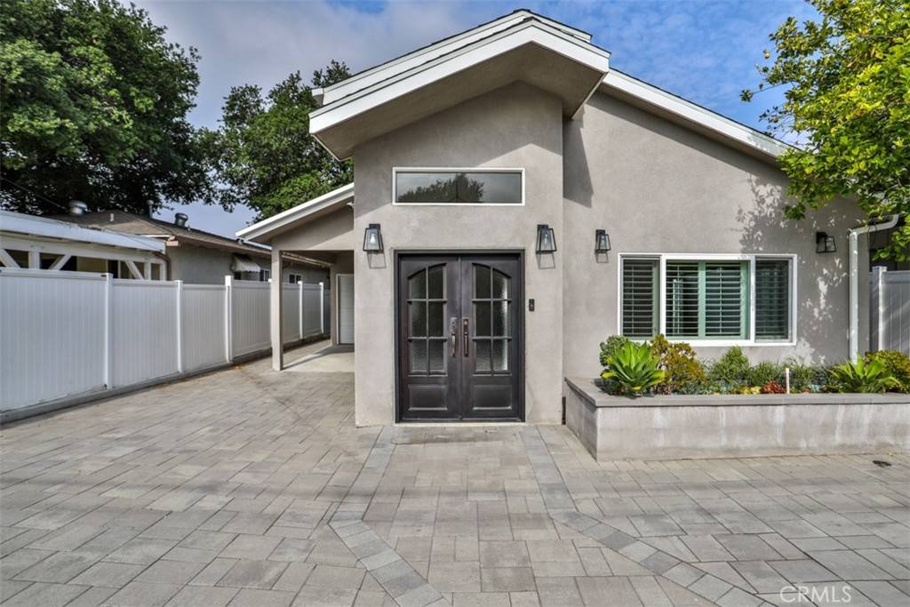 Sunland, CA 91040,10611 Nassau AVE