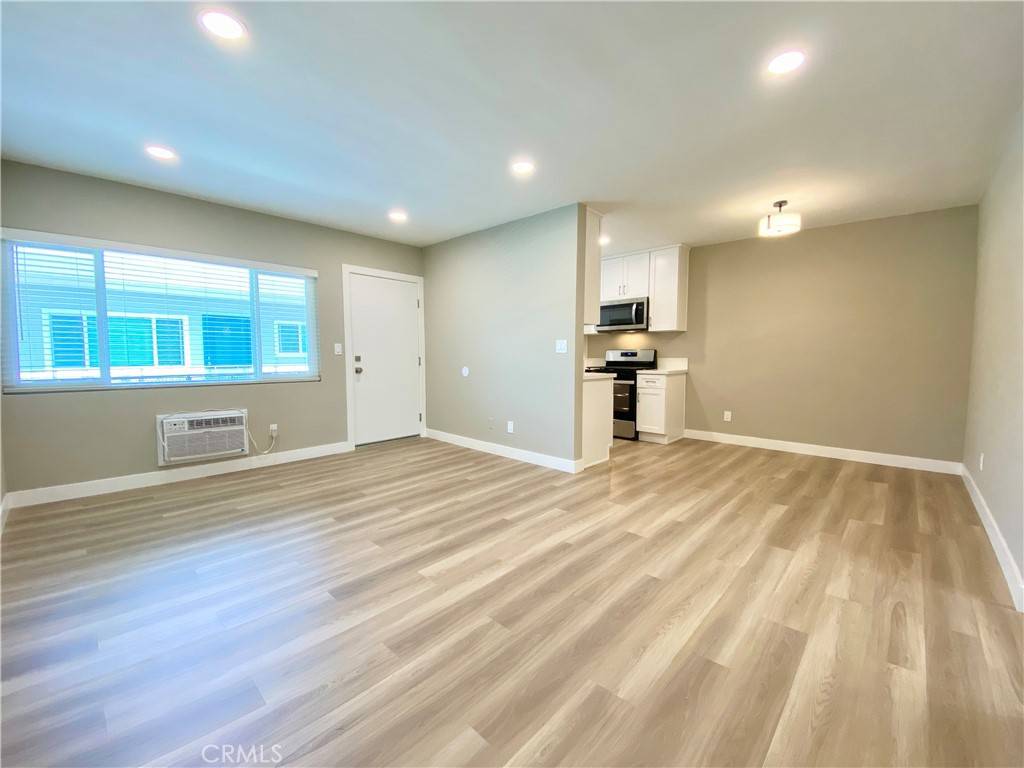 Glendale, CA 91202,455 W Dryden ST #23