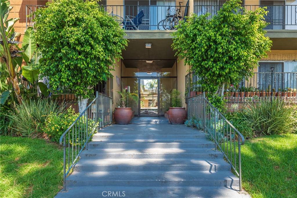 Northridge, CA 91325,17931 Devonshire ST #13