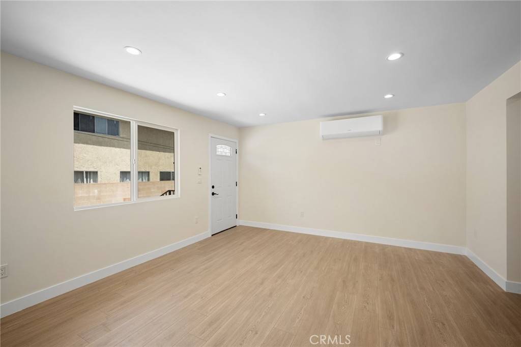 Burbank, CA 91506,1007 W Angeleno AVE #103