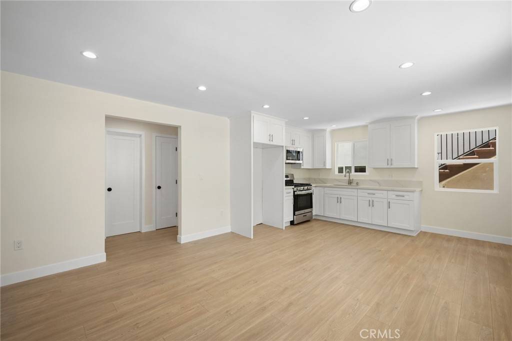 Burbank, CA 91506,1007 W Angeleno AVE #103
