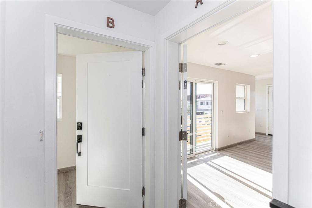Los Angeles, CA 90027,1754 N Berendo ST