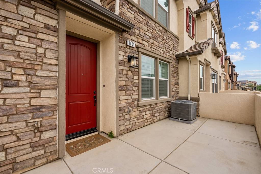 Ontario, CA 91761,3981 E Huntington ST