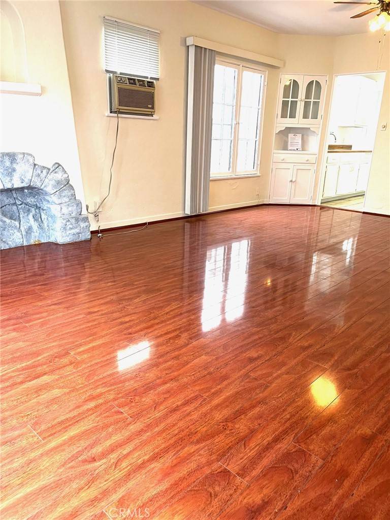 Glendale, CA 91205,704 Granada ST