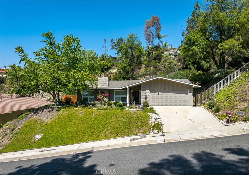 Glendale, CA 91206,3941 Karen Lynn DR