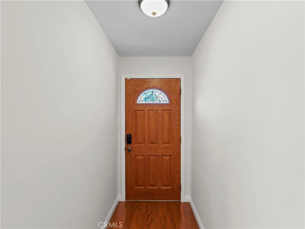 La Crescenta, CA 91214,3627 Virginia ST