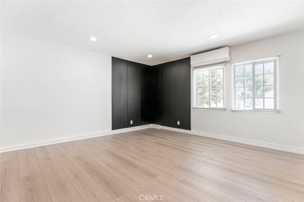 Northridge, CA 91325,17648 Raymer ST