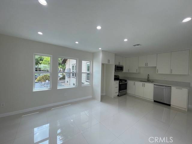 Glendale, CA 91205,811 1/2 E Maple ST