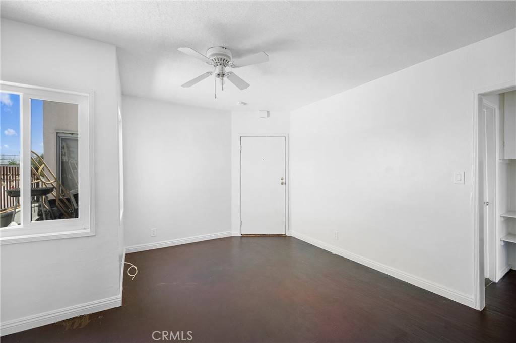 North Hollywood, CA 91606,6634 Lankershim BLVD #C