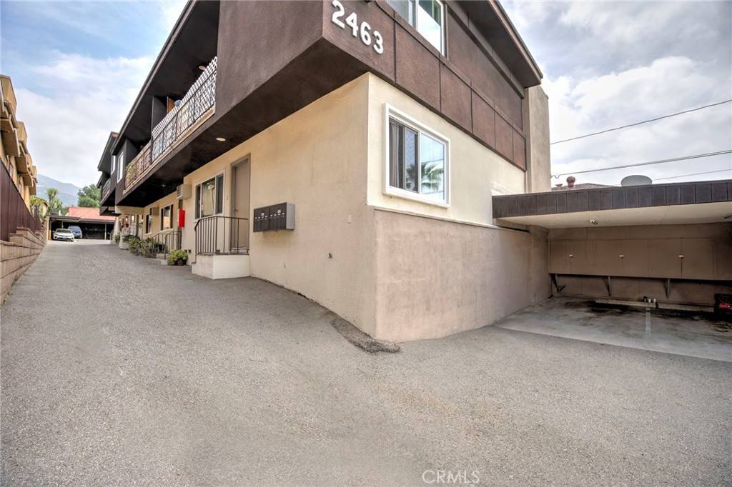 Montrose, CA 91020,2463 Montrose AVE