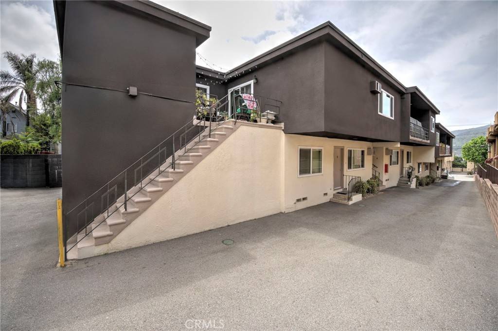 Montrose, CA 91020,2463 Montrose AVE