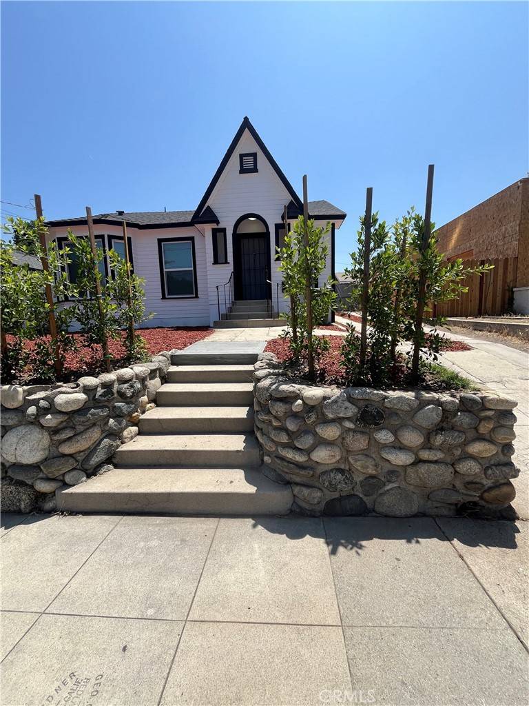 Tujunga, CA 91042,10322 Plainview AVE