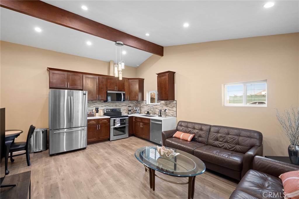 Sylmar, CA 91342,13988 Raven ST