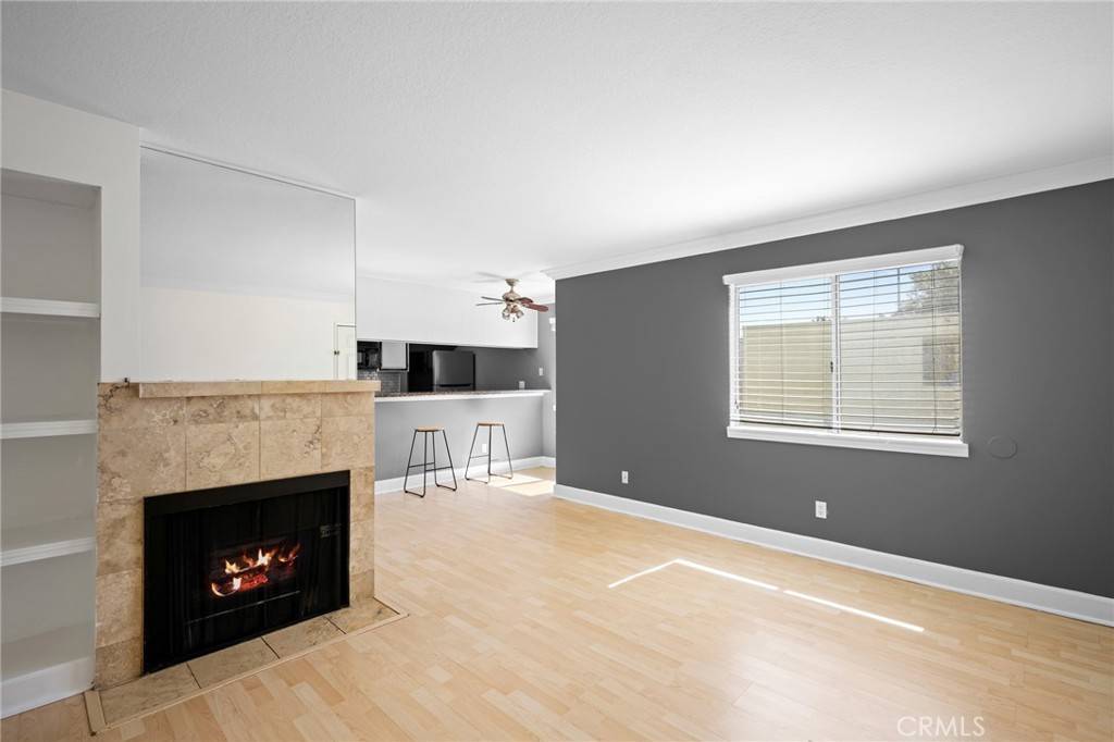 Van Nuys, CA 91406,7045 Woodley AVE #212