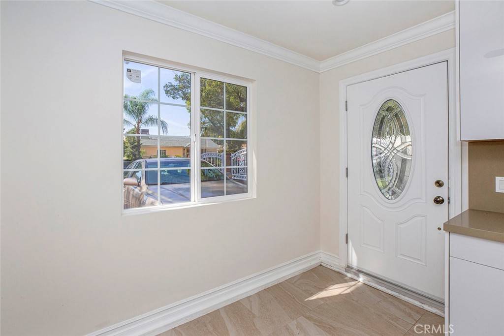 7822 Hazeltine Ave Panorama City, CA 91402