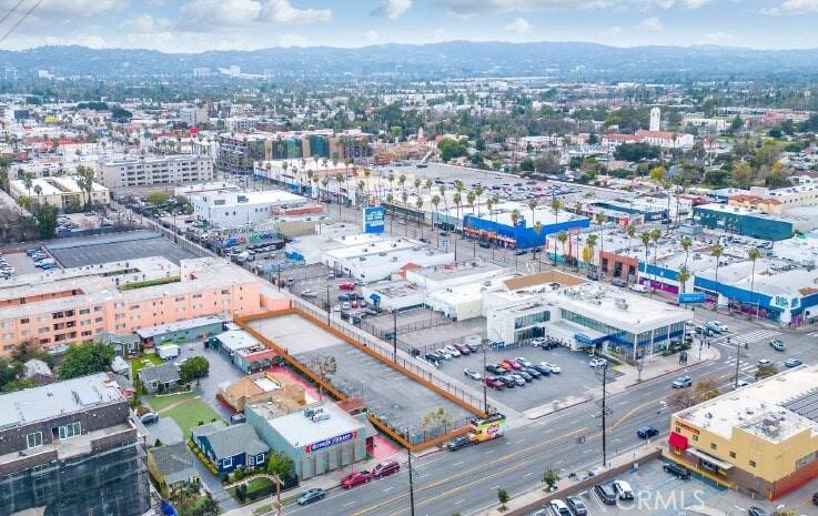Van Nuys, CA 91405,14430 Vanowen ST